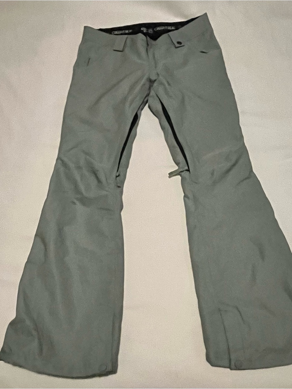 Snowboard Women’s Light Sage Green Pants